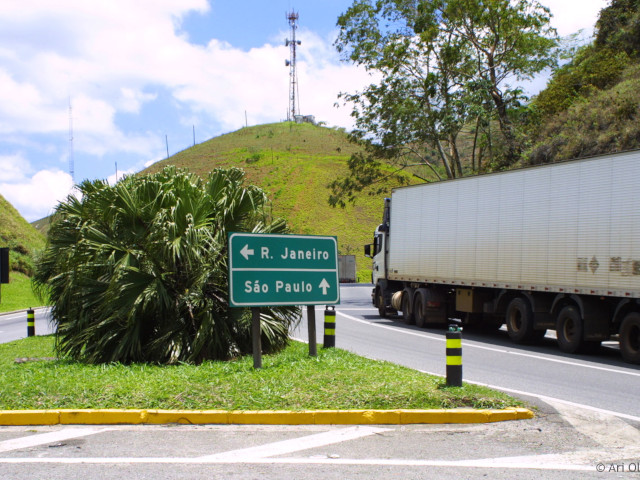 &copy; Ari Oliveira Guia Rio de Janeiro